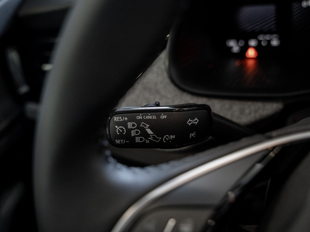 Bild 24 - Kamiq Tour 1.0 TSI Kam. Virtual KeyLess KlimaA