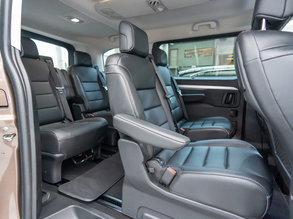Bild 4 - Traveller Business VIP L2 BHDI 180 EAT8Business VIP L2 VAN