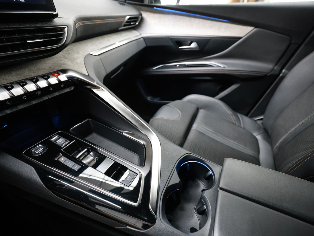 Bild 15 - 3008 GT HYBRID 136 e-DSC6