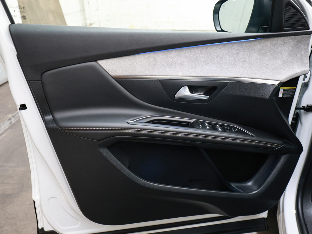 Bild 27 - 3008 GT HYBRID 136 e-DSC6