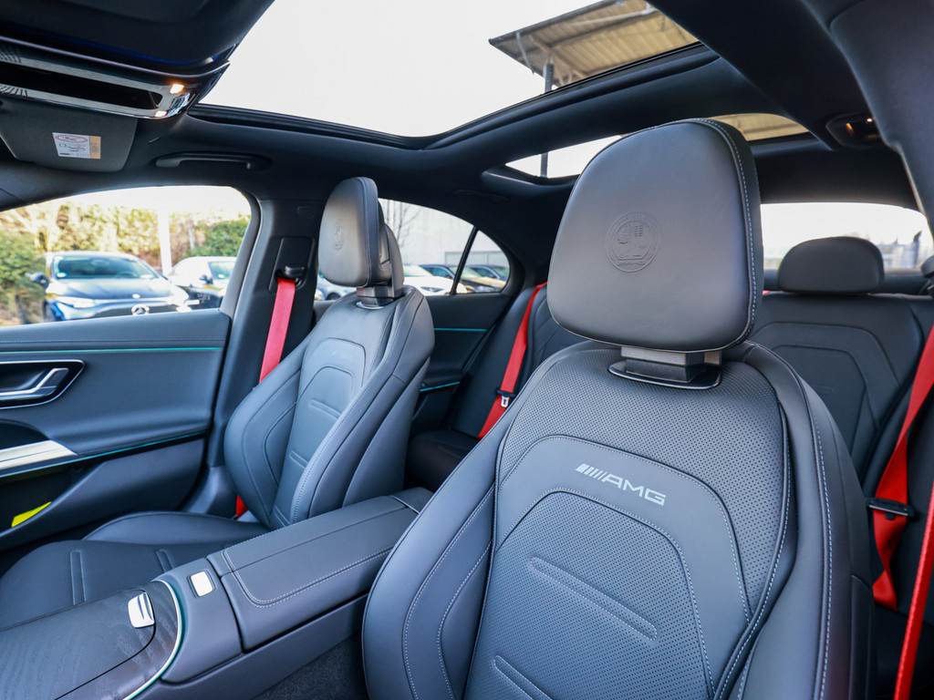 Bild 32 - E 53 AMG Hybrid 4M + Limousine