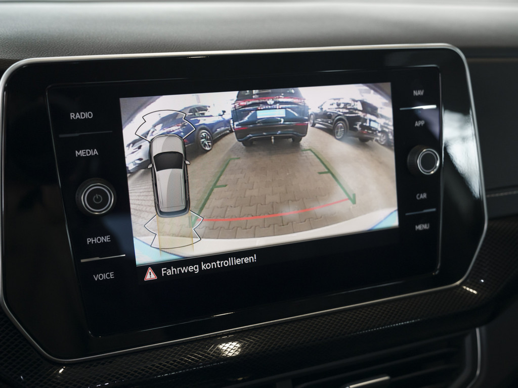 Bild 13 - T-Cross R-Line 1.0 l TSI