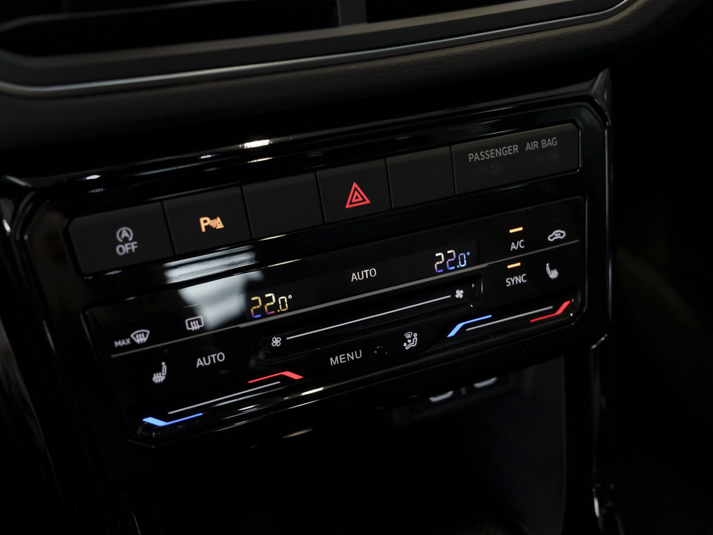 Bild 14 - T-Cross R-Line 1.0 l TSI