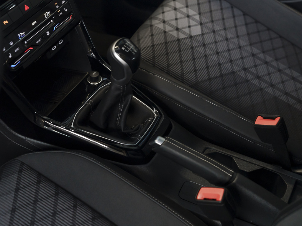 Bild 15 - T-Cross R-Line 1.0 l TSI