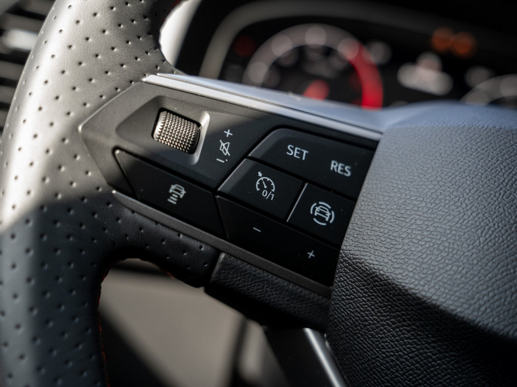 Bild 23 - Ateca 1.5 TSI ACT FR Kam. Navi Sportp. Virtual