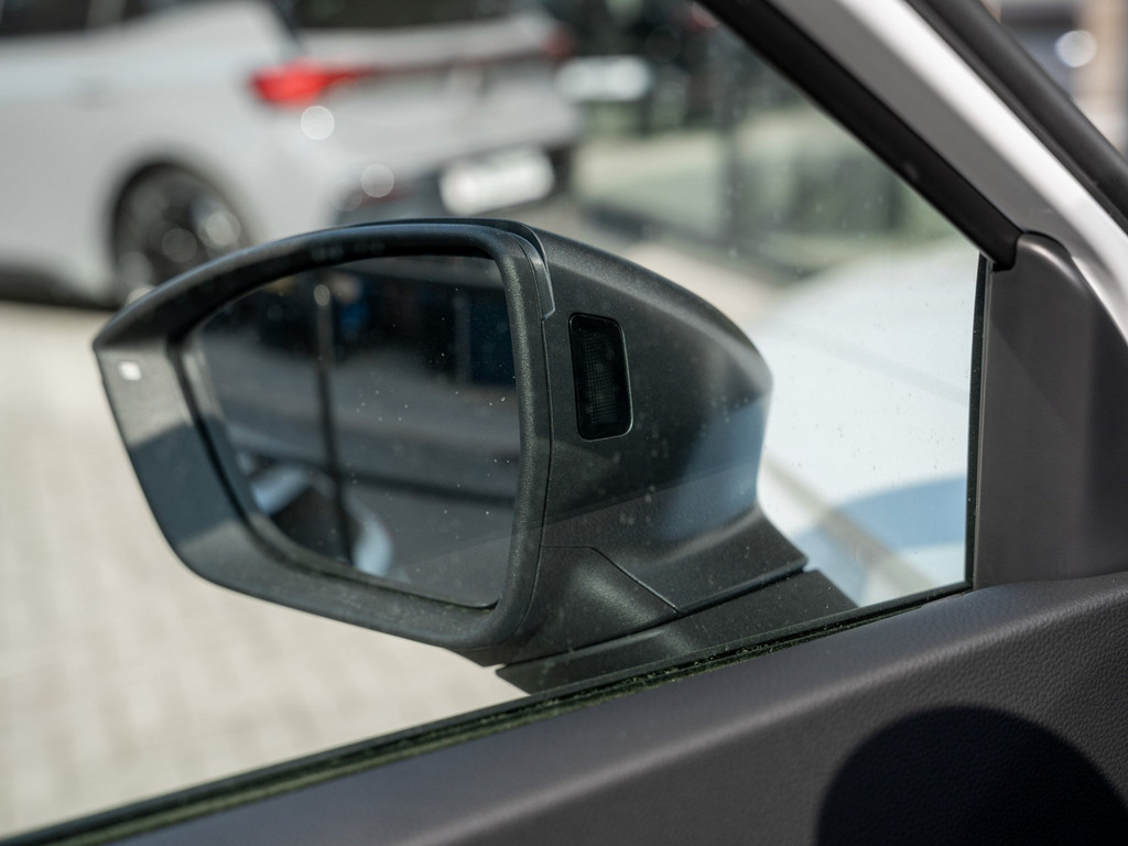 Bild 28 - Ateca 1.5 TSI ACT FR Kam. Navi Sportp. Virtual