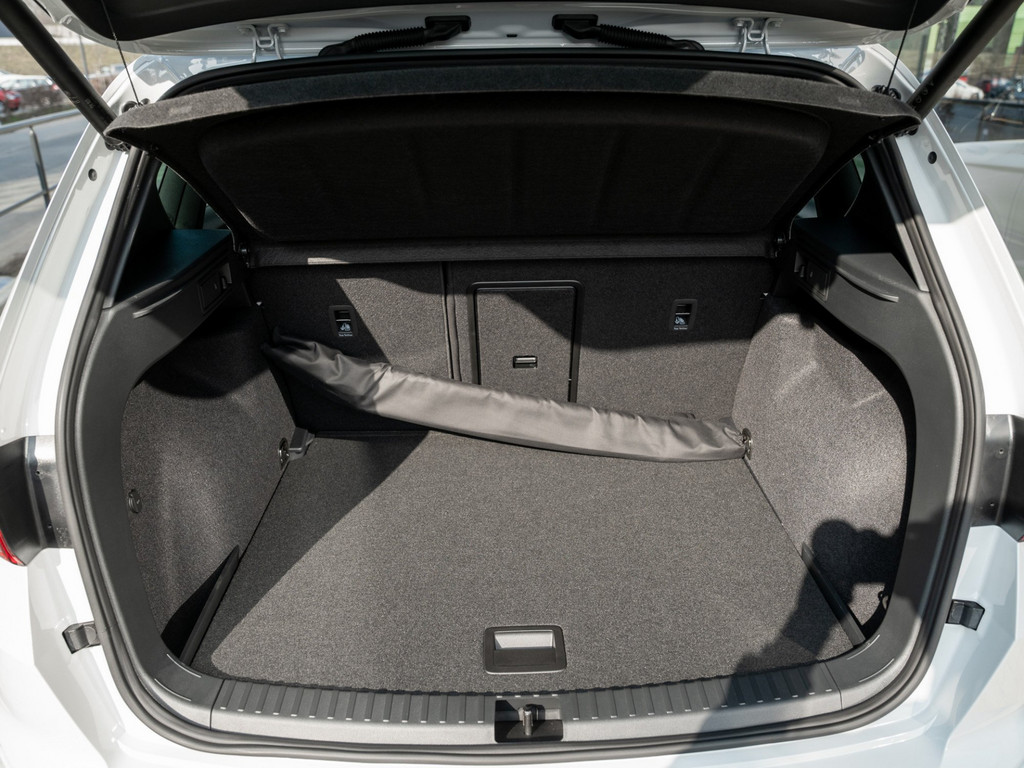 Bild 29 - Ateca 1.5 TSI ACT FR Kam. Navi Sportp. Virtual