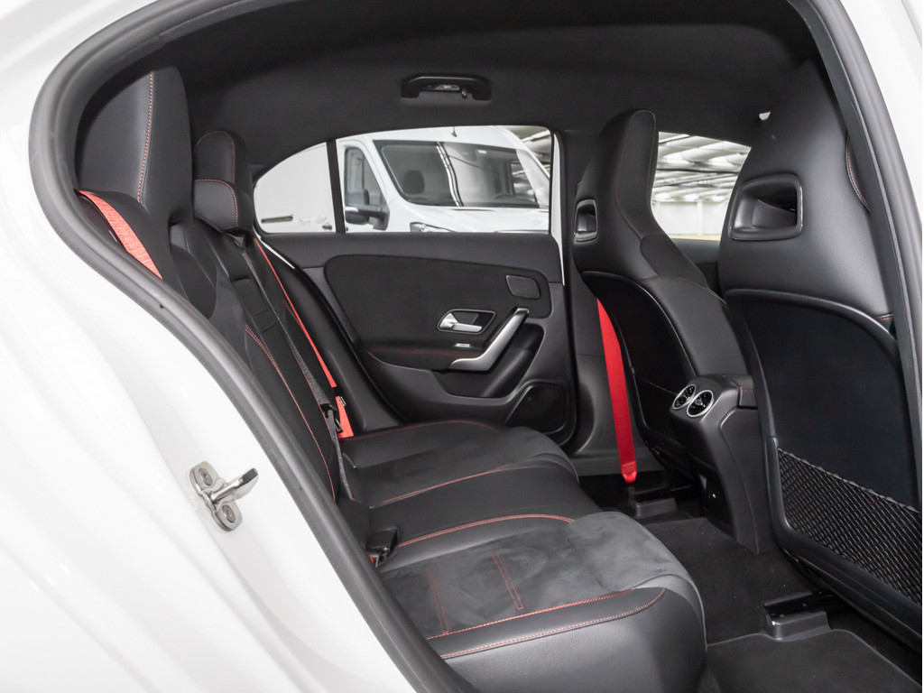 Bild 5 - A 35 AMG 4M Premium