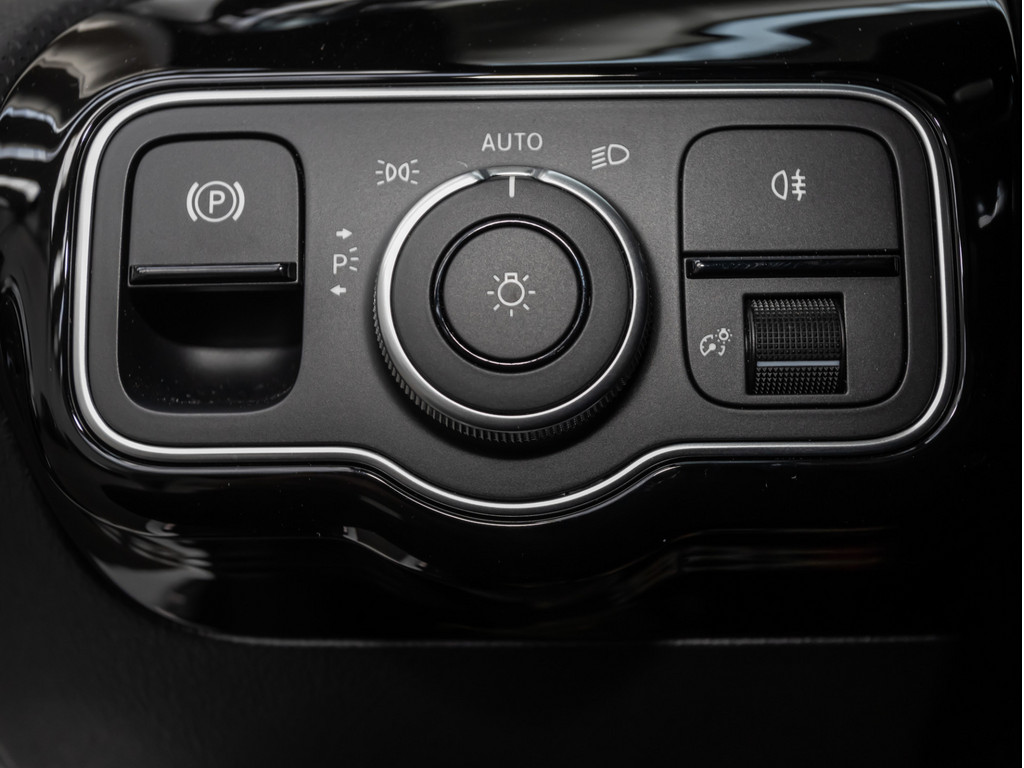 Bild 28 - A 35 AMG 4M Premium