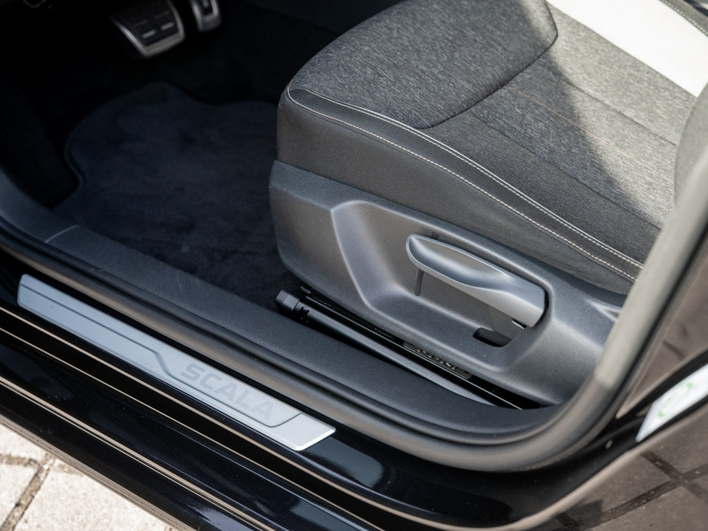 Bild 23 - SCALA STYLE 1.5 TSI DSG AHK Navi Virtual LM