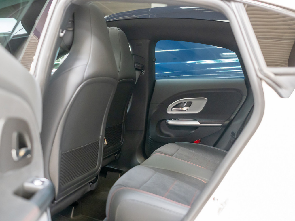 Bild 5 - CLA 180 Coupe AMG Line