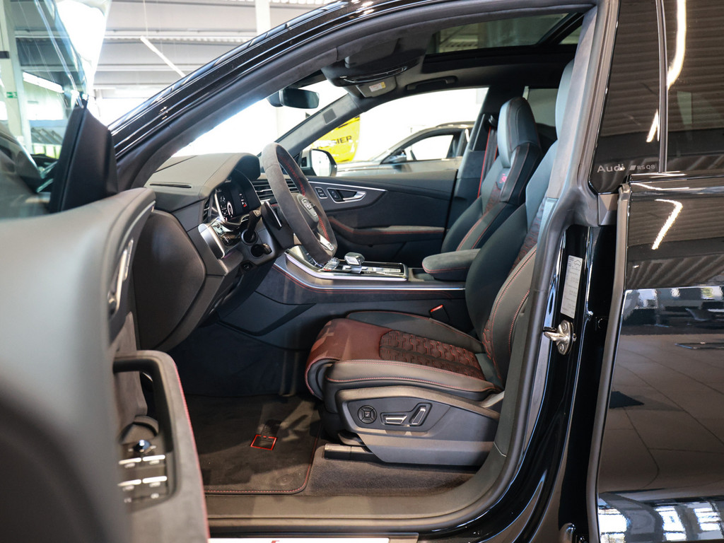 Bild 9 - RS Q8 SUV performance 471 kW tiptronic