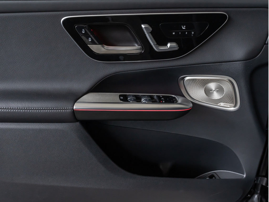 Bild 28 - GLC 300 e 4M AMG Sport Advanced +