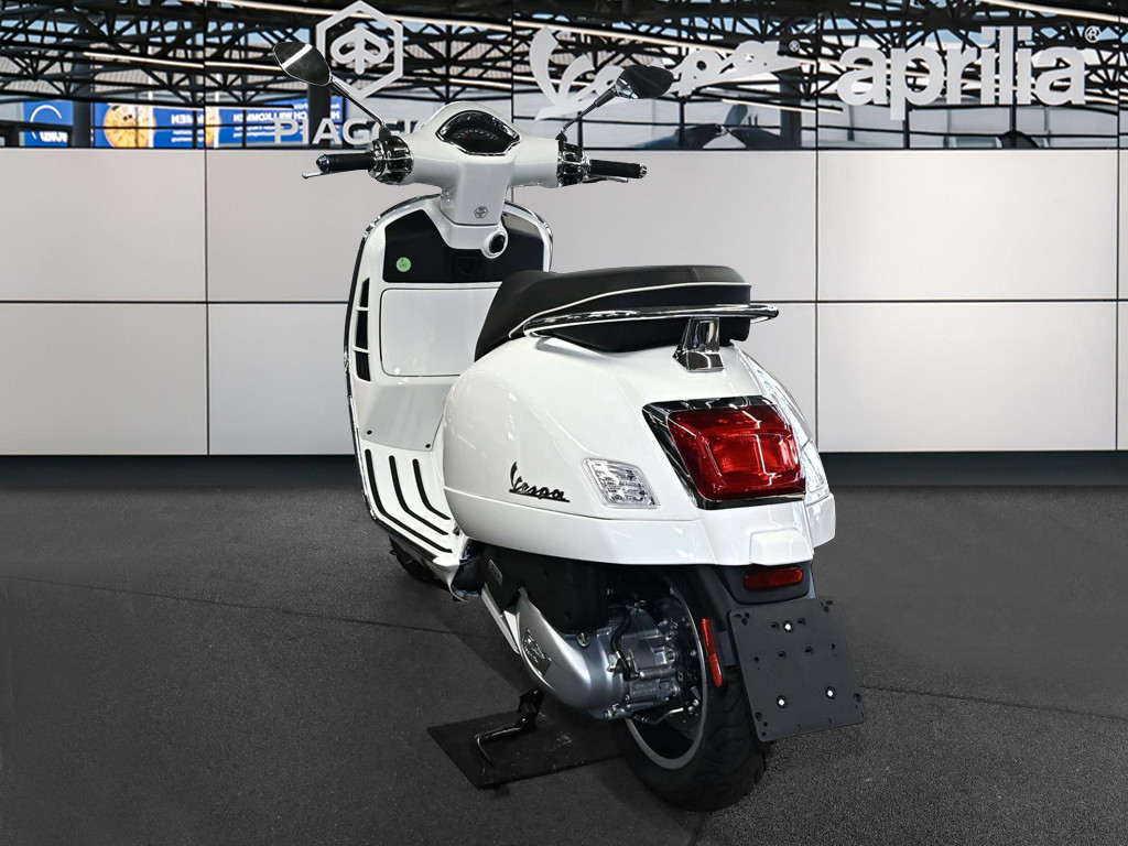 Bild 2 - GTS Super 125 E5 + 