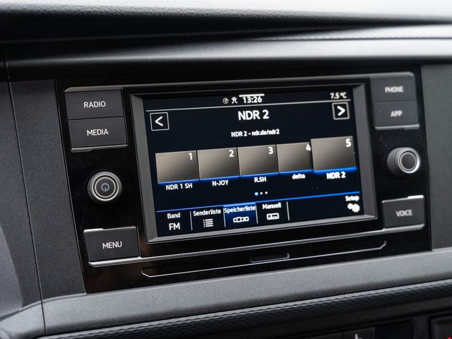 Bild 10 - T6.1 Kasten KR 2.0 TDI KLIMA + PDC + RFK + SHZ + GJR