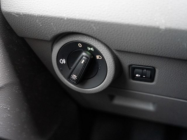 Bild 19 - T6.1 Kasten KR 2.0 TDI KLIMA + PDC + RFK + SHZ + GJR