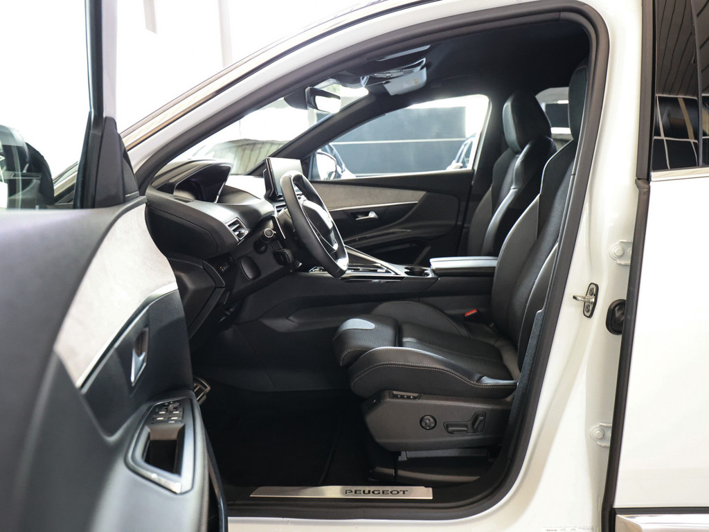 Bild 9 - 3008 GT HYBRID 136 e-DSC6