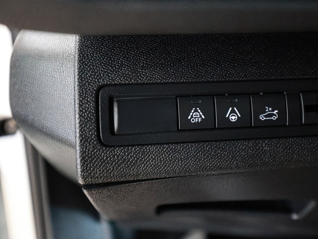 Bild 22 - 3008 GT HYBRID 136 e-DSC6