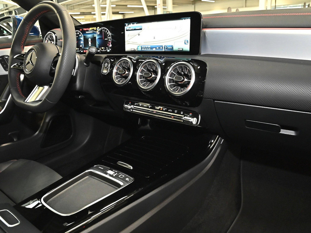Bild 10 - CLA 250 e Coupé AMG Sport Premium