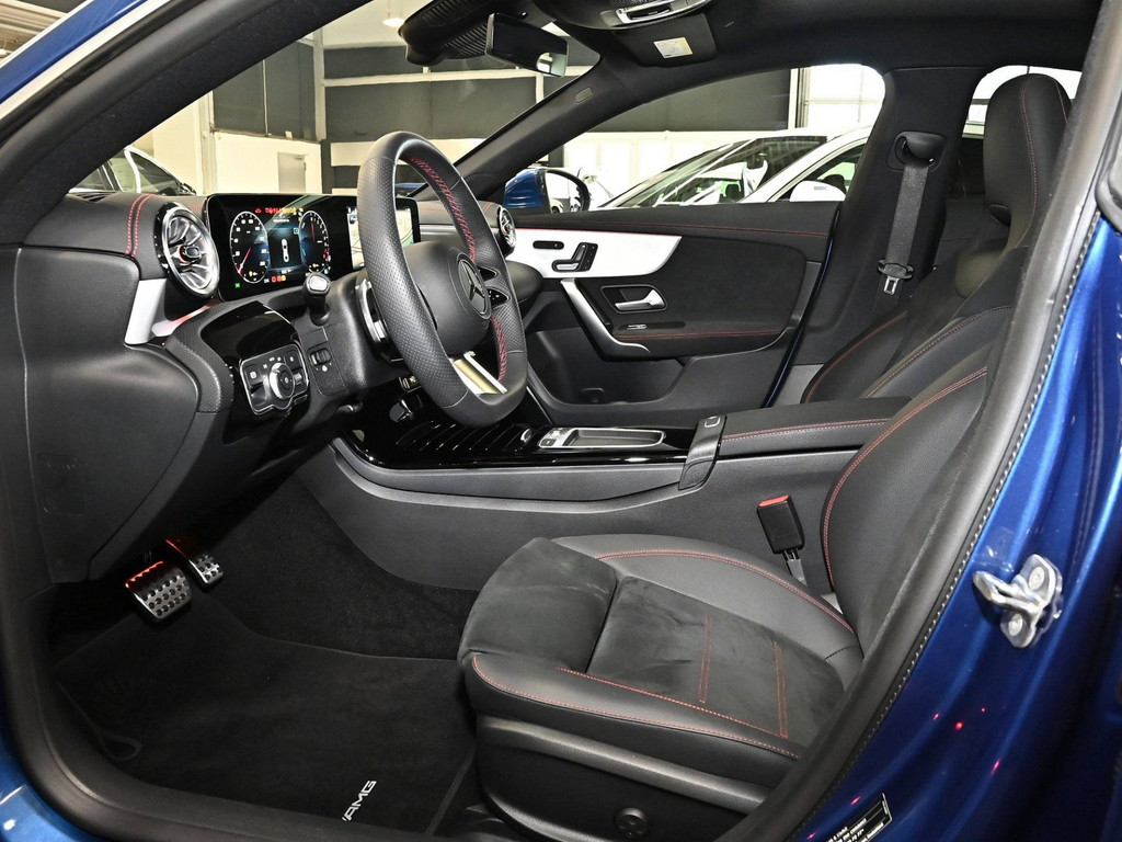 Bild 11 - CLA 250 e Coupé AMG Sport Premium
