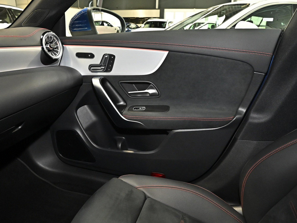 Bild 16 - CLA 250 e Coupé AMG Sport Premium
