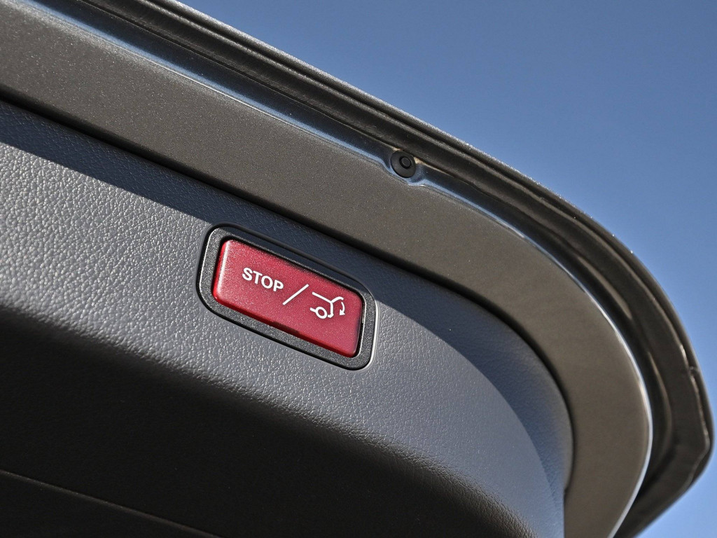 Bild 32 - C 300 e T Avantgarde Advanced +