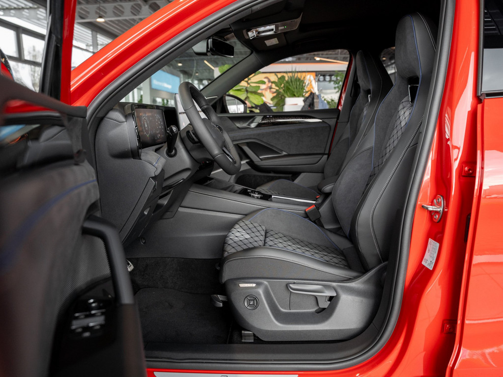 Bild 8 - Tiguan R-Line 2.0 l TSI 4M DCC Pano R-Line AHK