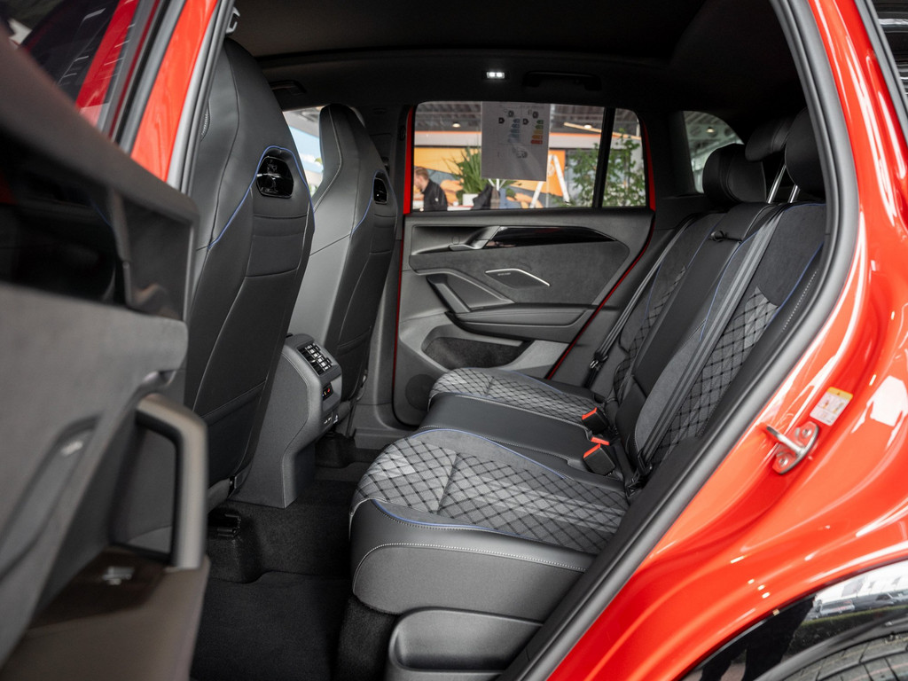 Bild 9 - Tiguan R-Line 2.0 l TSI 4M DCC Pano R-Line AHK