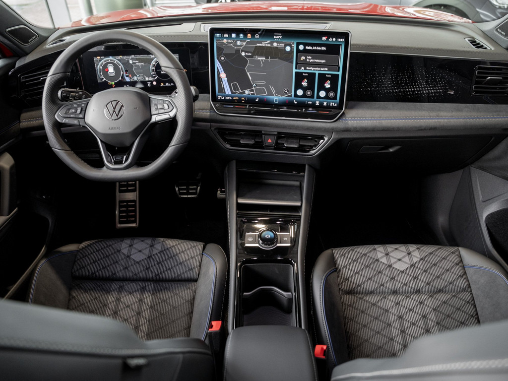Bild 11 - Tiguan R-Line 2.0 l TSI 4M DCC Pano R-Line AHK