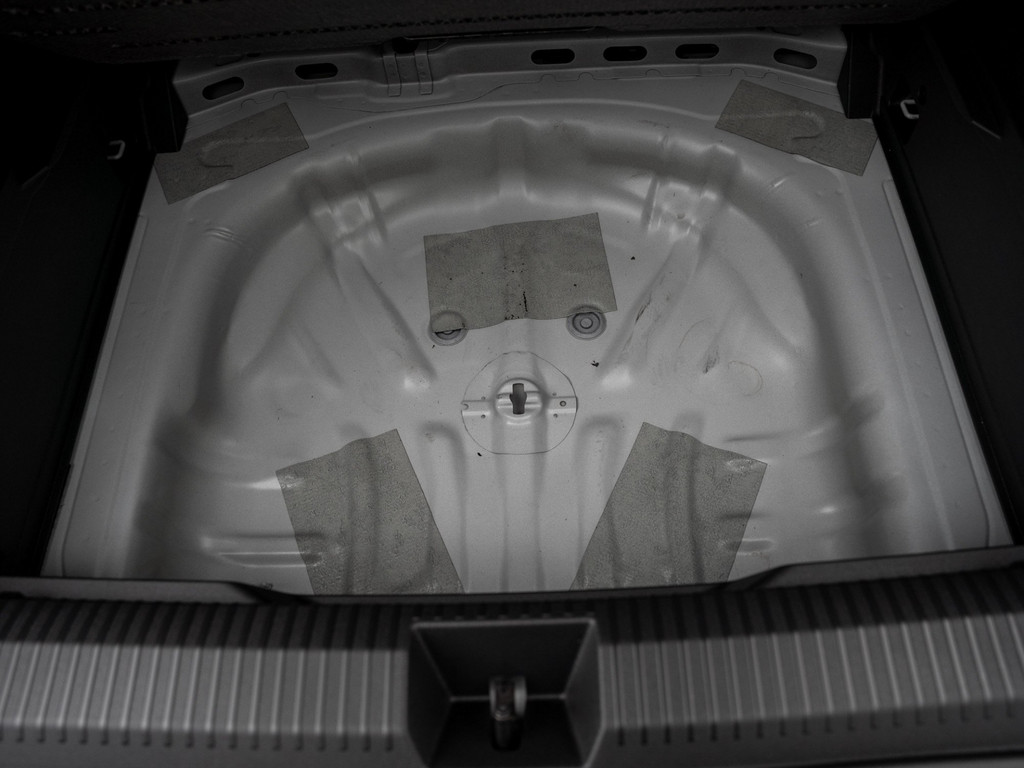 Bild 29 - T-Roc R-Line 1.5 l eTSI DSG IQLight