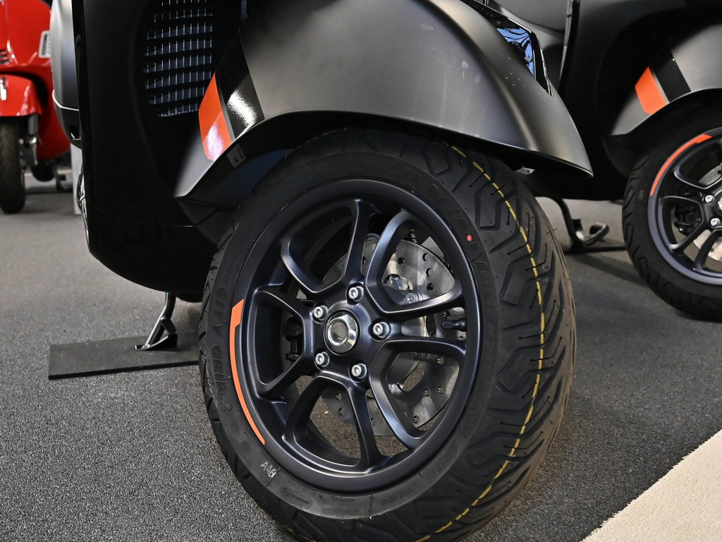 Bild 4 - GTS SuperSport 310 E5 +