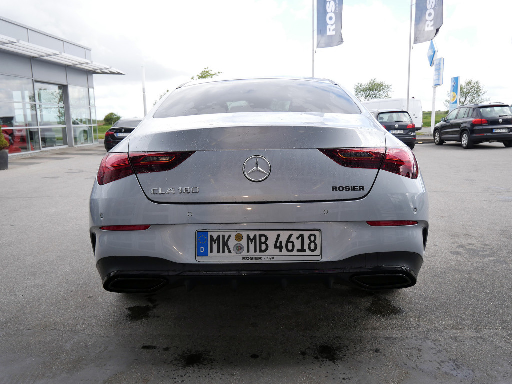 Bild 4 - CLA 180 Coupé AMG Special Edition