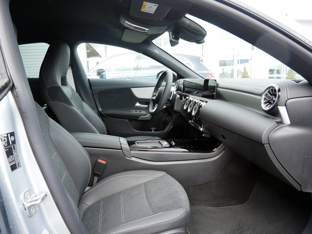 Bild 9 - CLA 180 Coupé AMG Special Edition