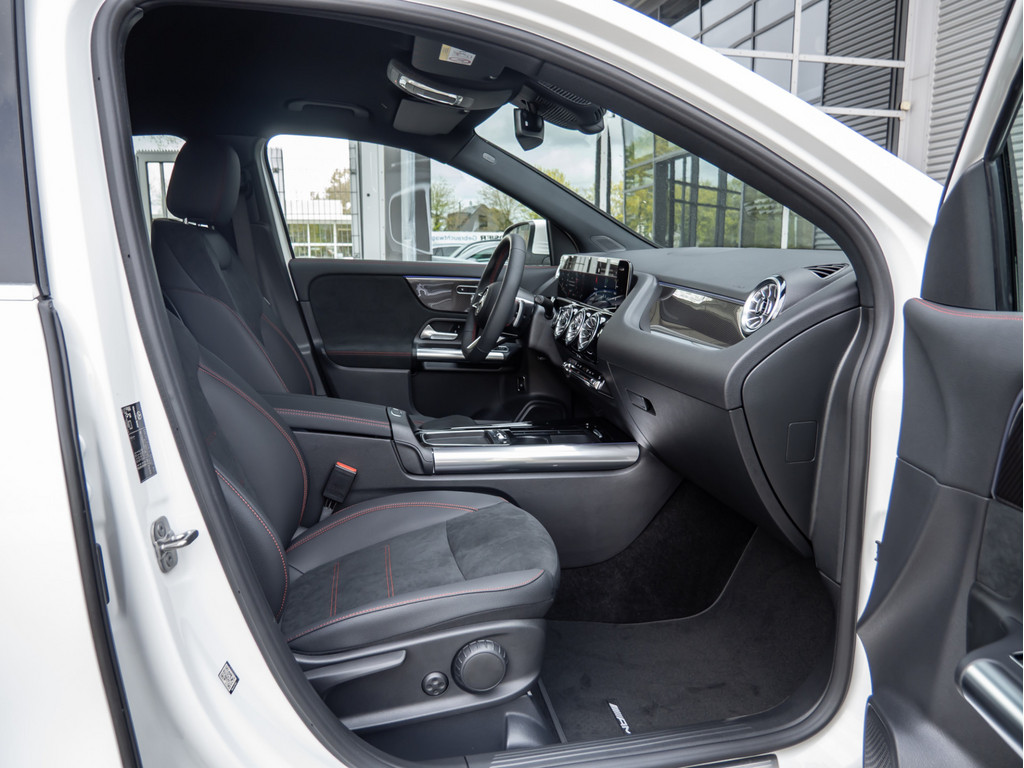 Bild 3 - GLA 200 AMG