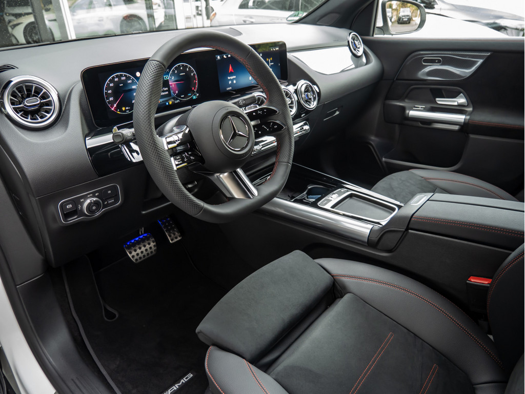 Bild 8 - GLA 200 AMG