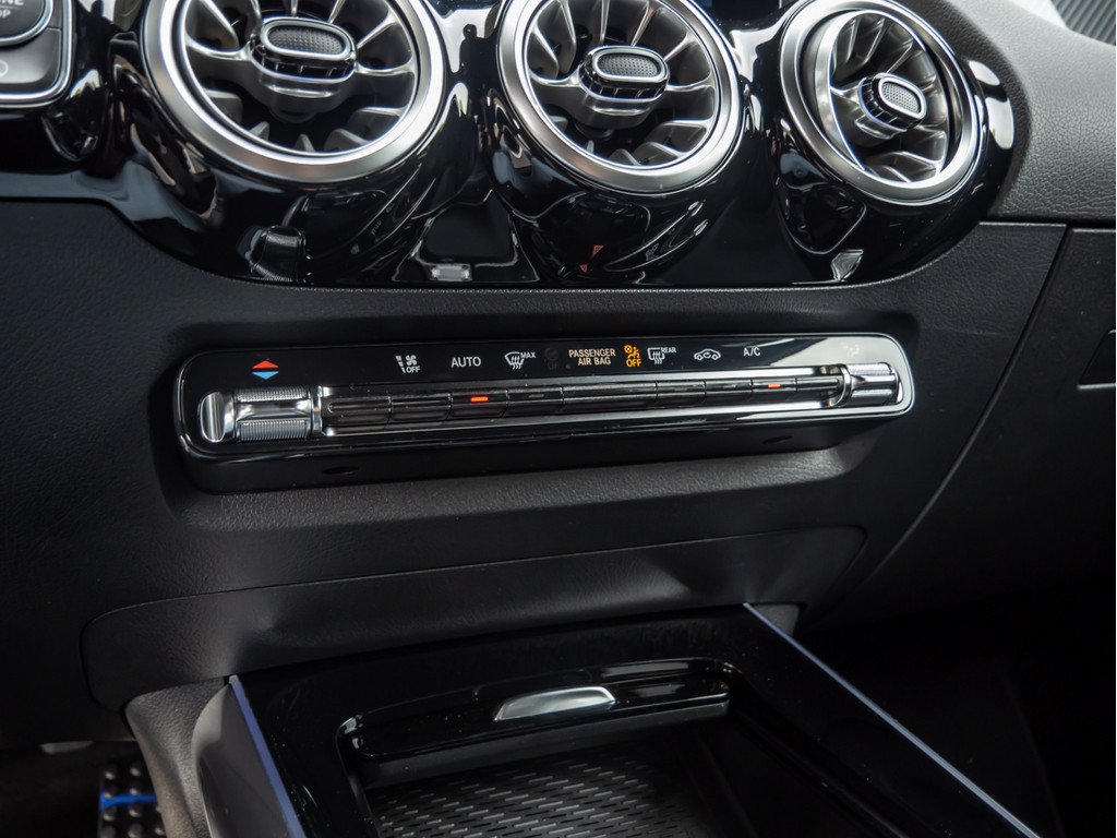 Bild 12 - GLA 200 AMG