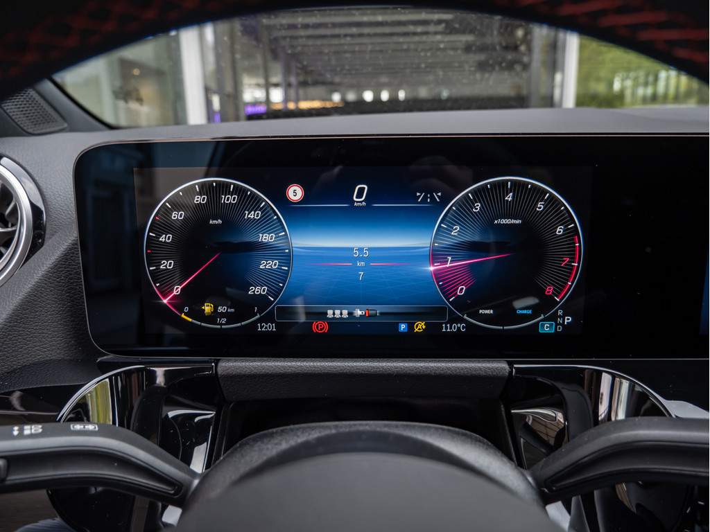 Bild 15 - GLA 200 AMG