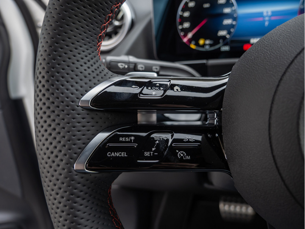 Bild 17 - GLA 200 AMG