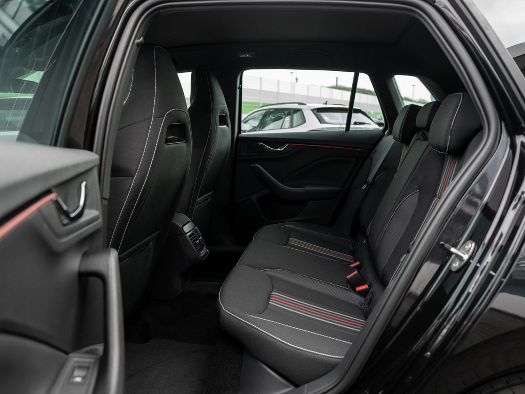 Bild 10 - Kamiq Monte Carlo 1.5 TSI DSG Pano AHK Navi ACC