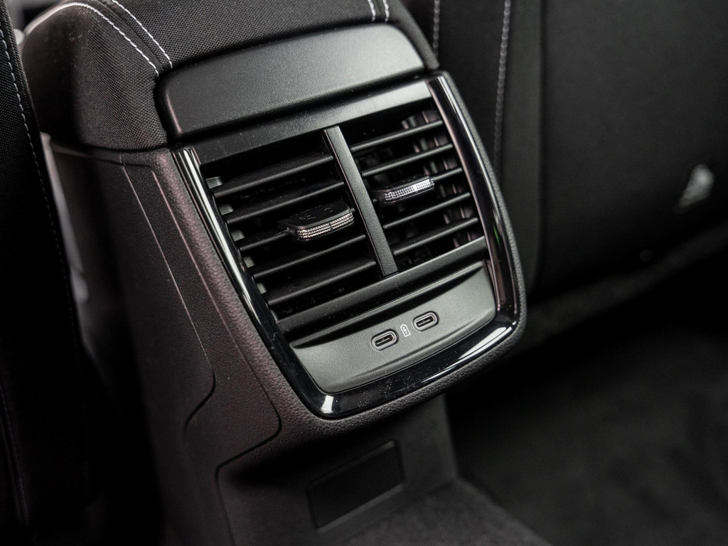 Bild 11 - Kamiq Monte Carlo 1.5 TSI DSG Pano AHK Navi ACC