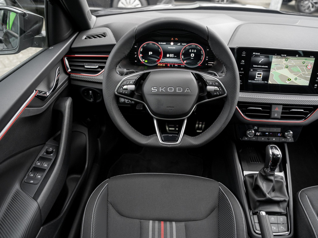 Bild 13 - Kamiq Monte Carlo 1.5 TSI DSG Pano AHK Navi ACC