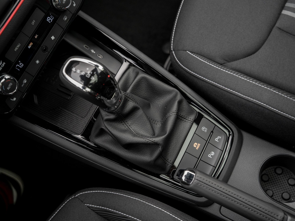 Bild 22 - Kamiq Monte Carlo 1.5 TSI DSG Pano AHK Navi ACC