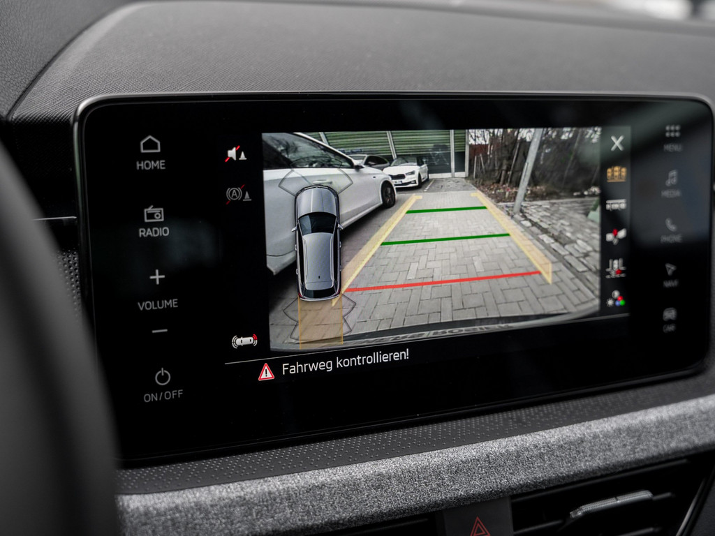 Bild 16 - Kamiq Balance 1.0 TSI AHK Kam. Navi ACC LED