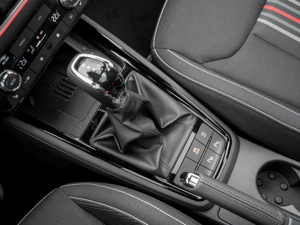 Bild 22 - Kamiq Monte Carlo 1.5 TSI DSG Pano AHK Navi ACC
