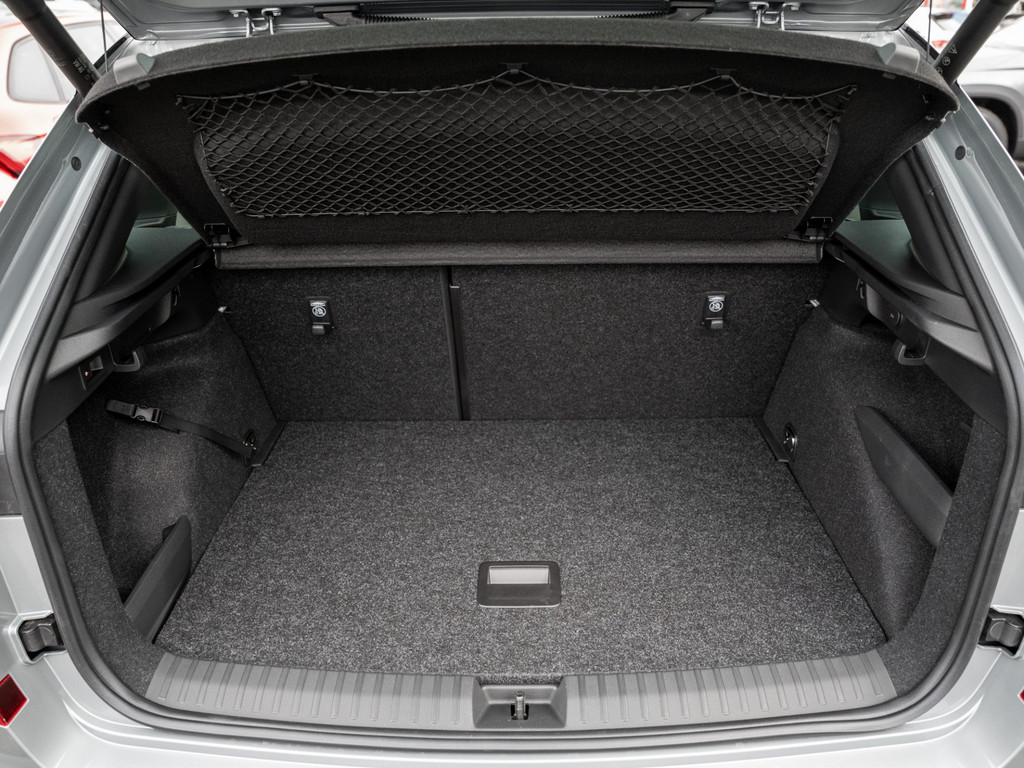 Bild 31 - Kamiq Monte Carlo 1.5 TSI DSG Pano AHK Navi ACC