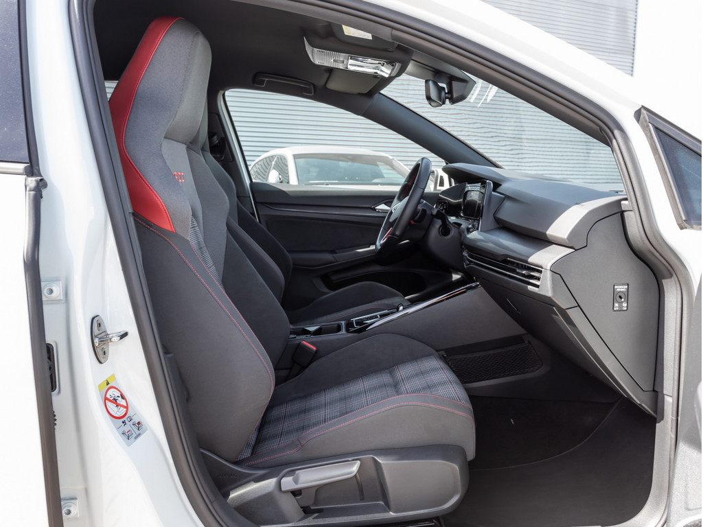 Bild 2 - Golf VIII GTI 2,0 l TSI DSG
