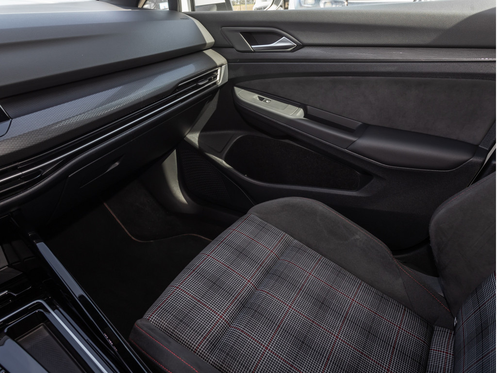 Bild 18 - Golf VIII GTI 2,0 l TSI DSG