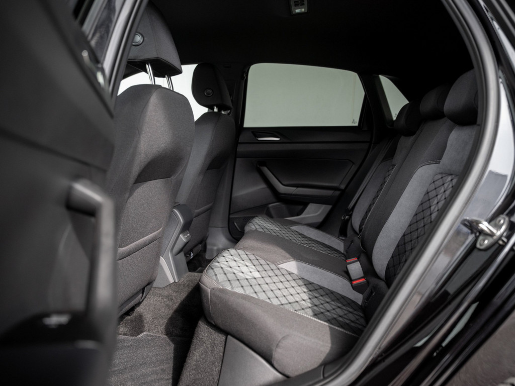 Bild 9 - Polo R-Line 1.0 TSI DSG R-Line IQLight Navi Sportp. LED