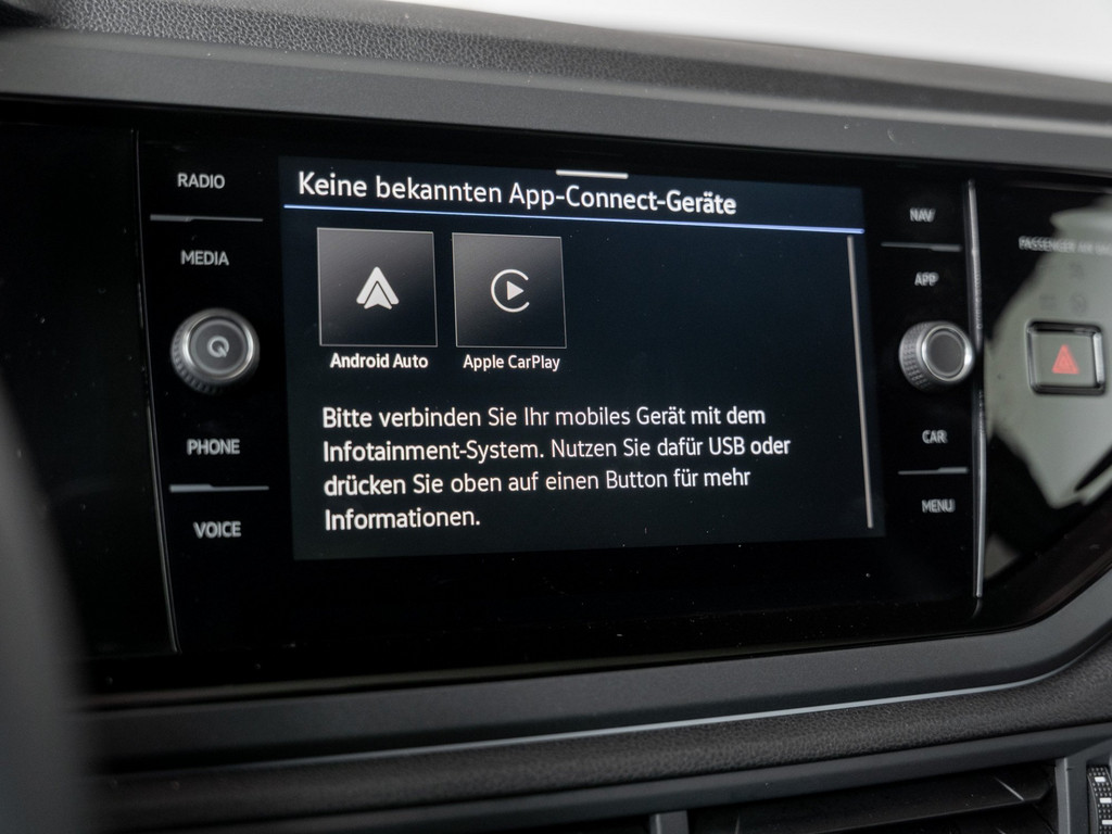 Bild 17 - Polo R-Line 1.0 TSI DSG R-Line IQLight Navi Sportp. LED