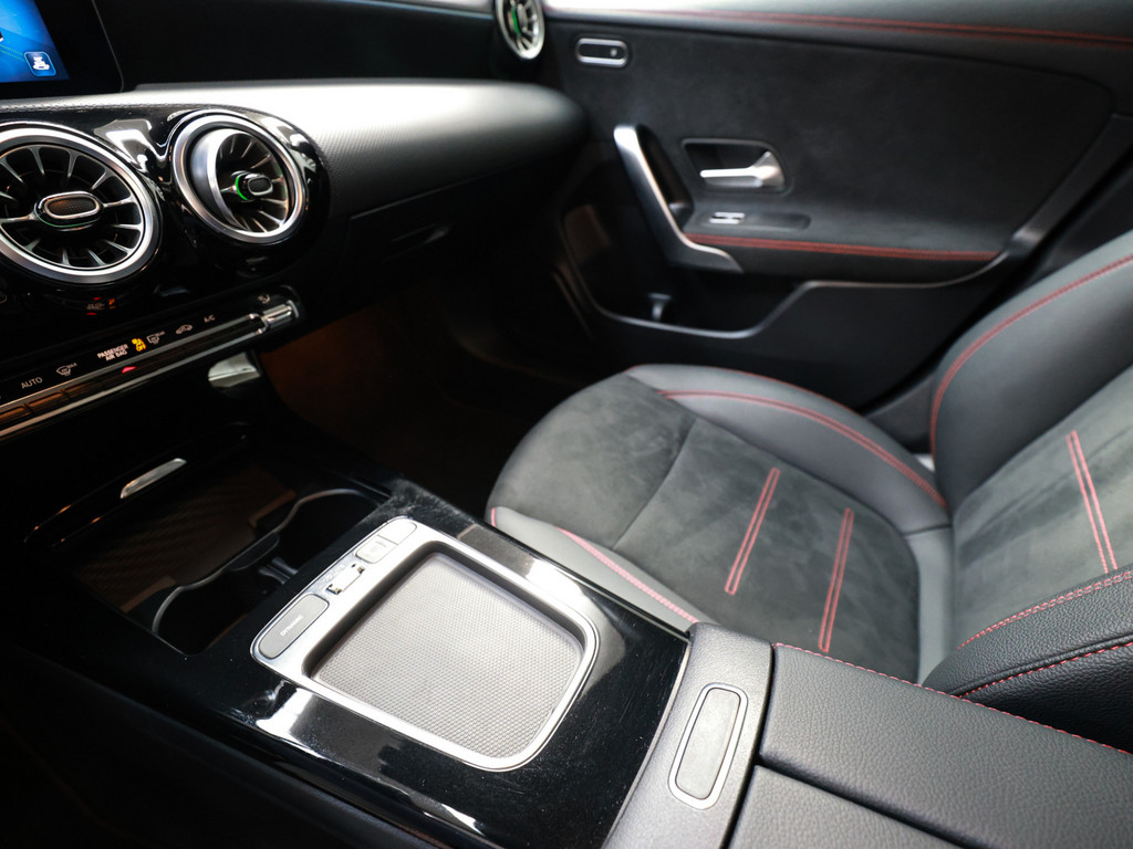 Bild 16 - CLA 180 Coupé AMG Sport Advanced +